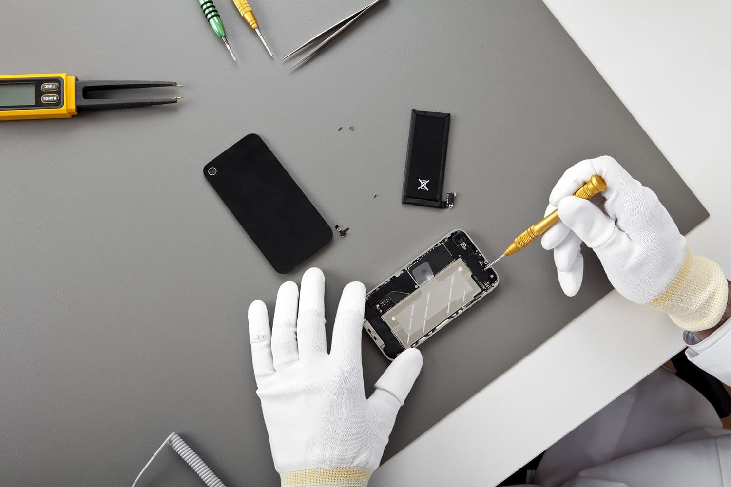 Smashed screen, fixed within the hour